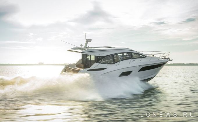Sea Ray готовит премьеру нового 400 Sundancer